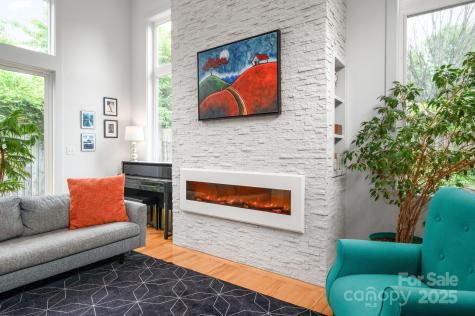 77 5th Avenue Asheville NC 28806