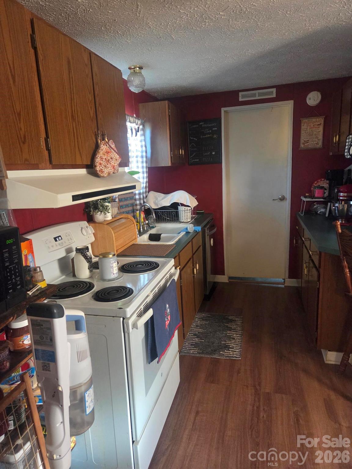 2464 & 2462 Leonhardt Road Cherryville NC 28021