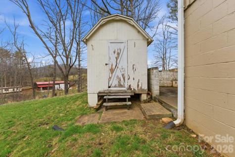 3920 Bryson City Road Franklin NC 28734