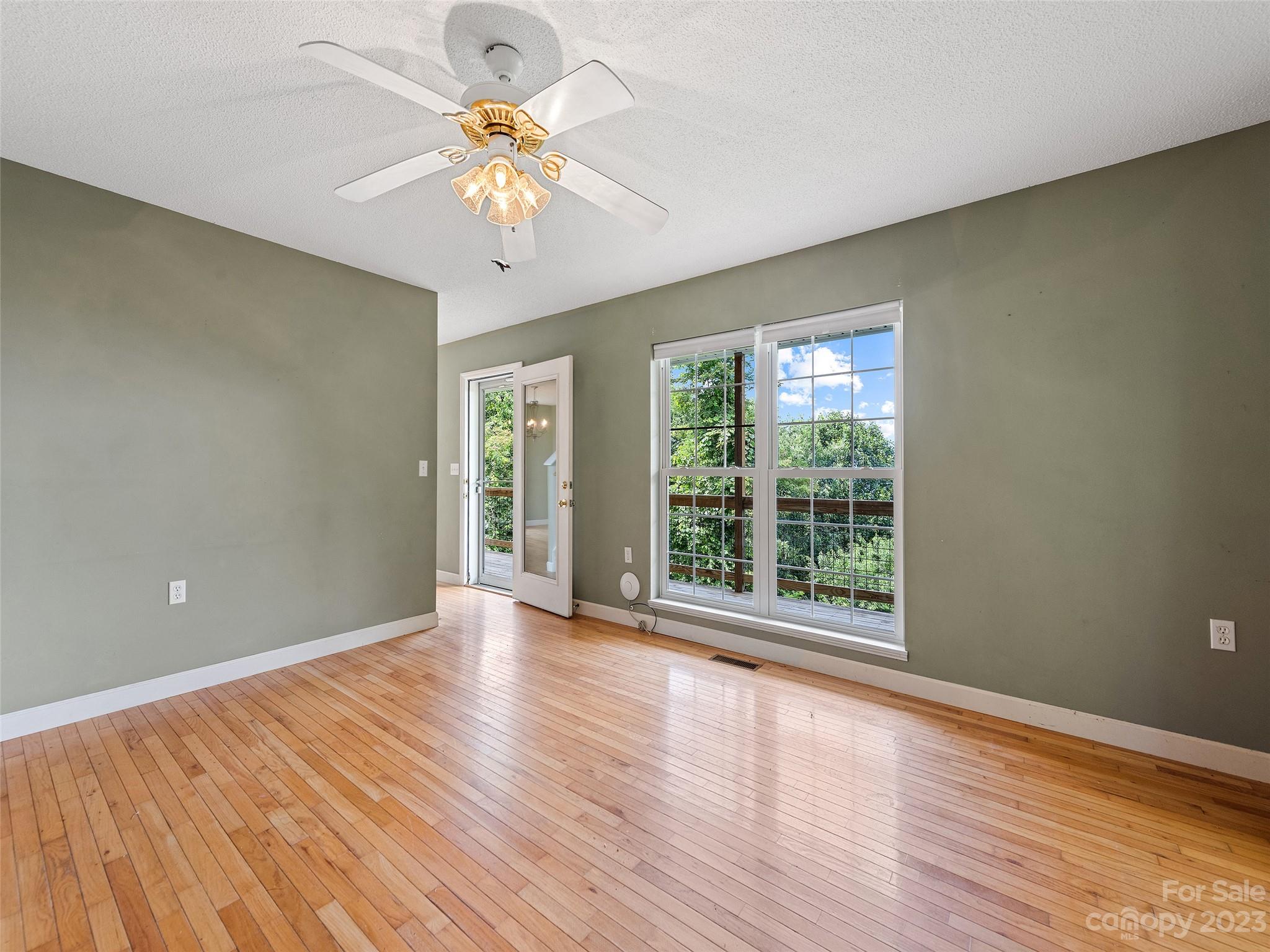 155 Hawks View Drive Canton NC 28716