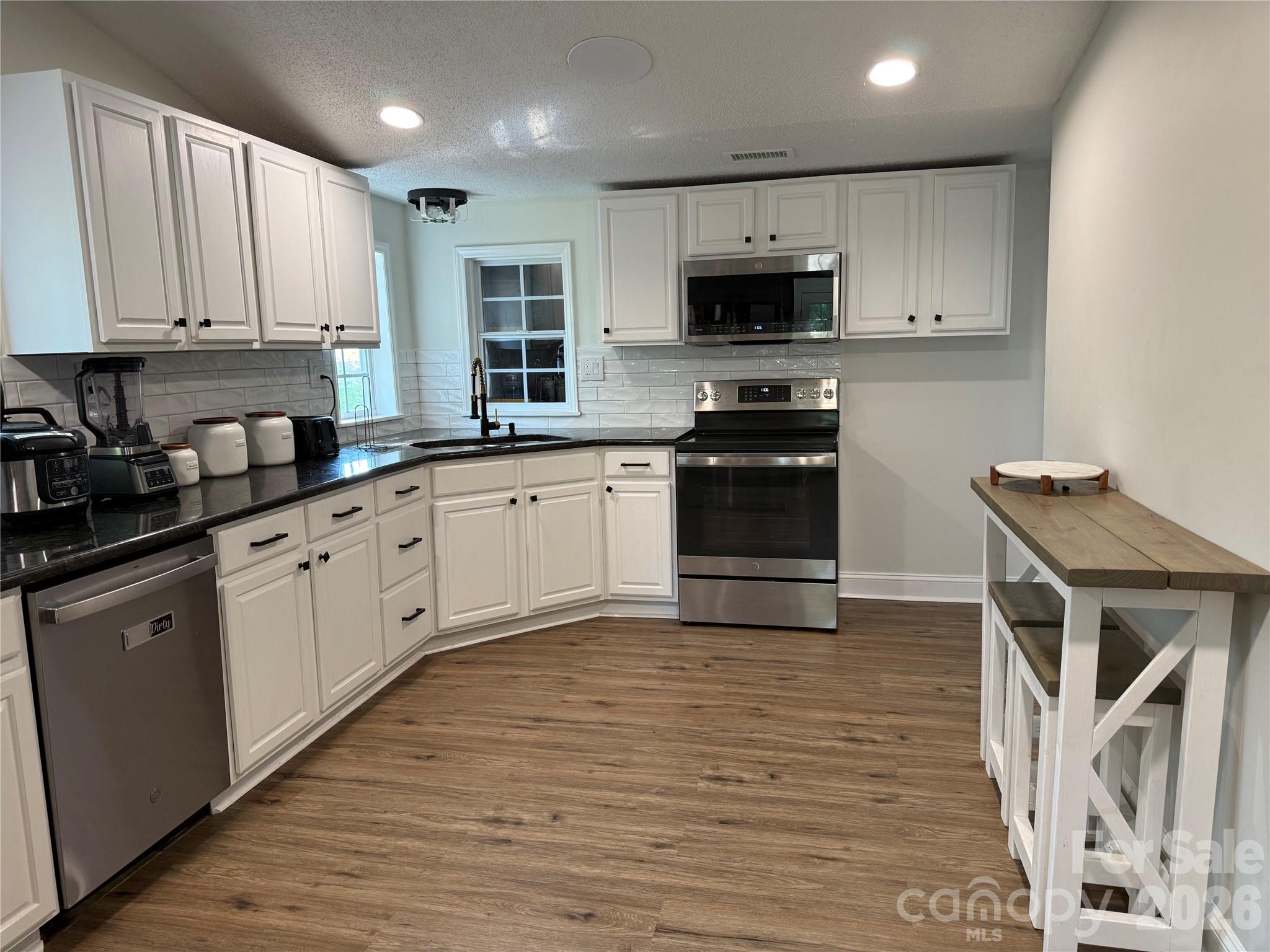 1442 Lee Pearson Road Lenoir NC 28645