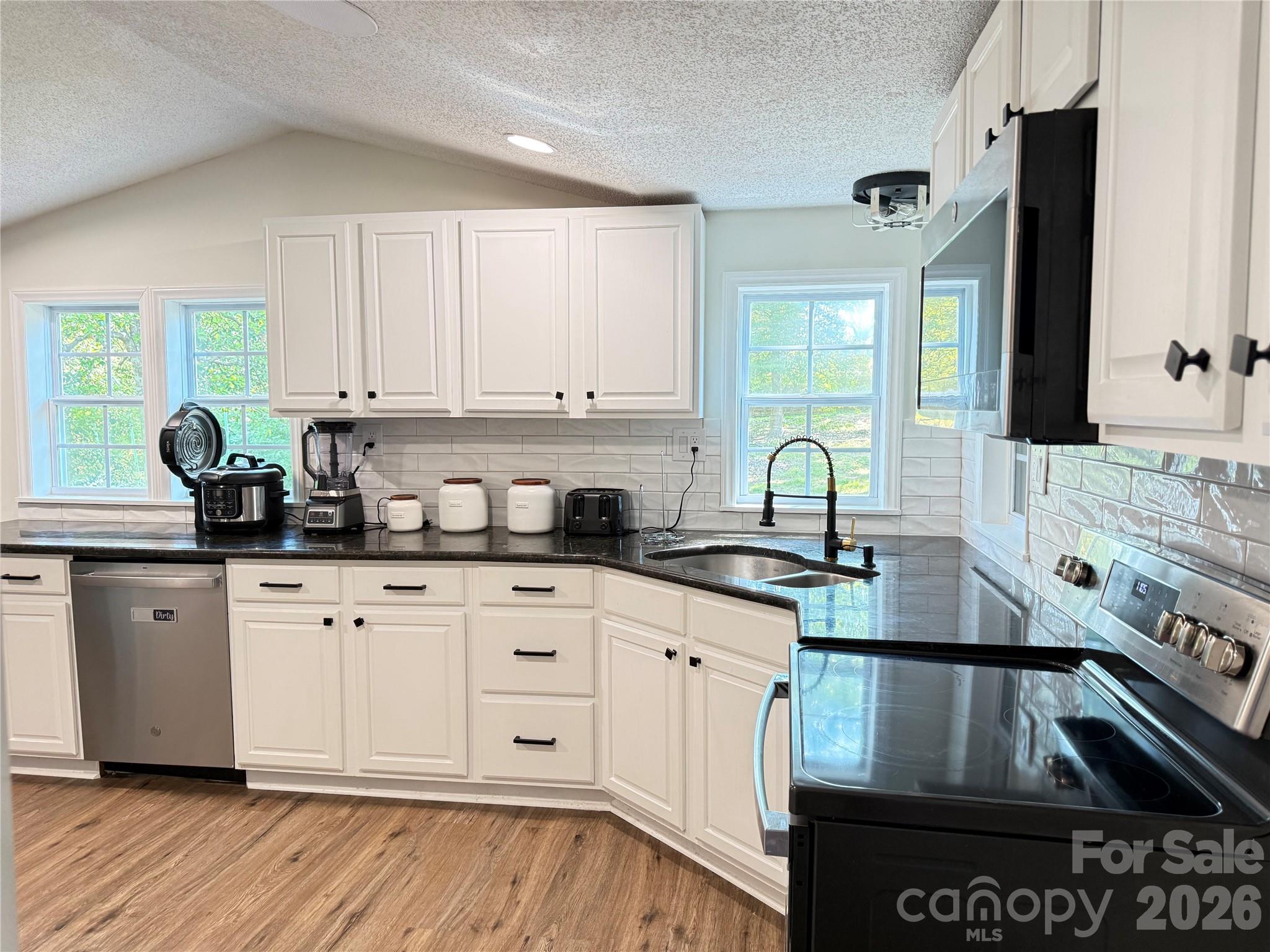 1442 Lee Pearson Road Lenoir NC 28645