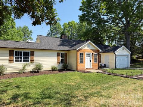 1442 Lee Pearson Road Lenoir NC 28645