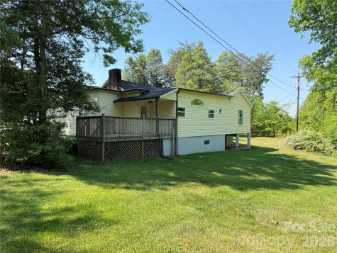 1442 Lee Pearson Road Lenoir NC 28645