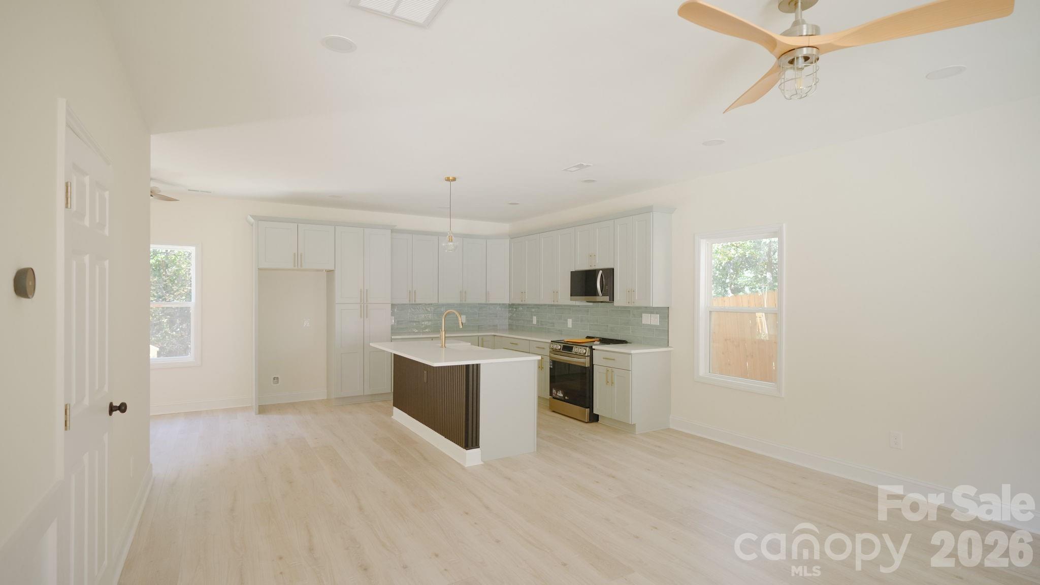 503 Granby Circle Charlotte NC 28217