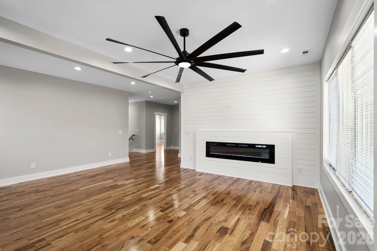 543 30th Avenue NW Hickory NC 28601