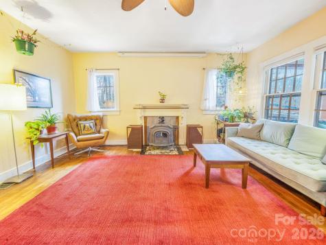 9 Mountain View Road Asheville NC 28806