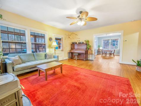 9 Mountain View Road Asheville NC 28806