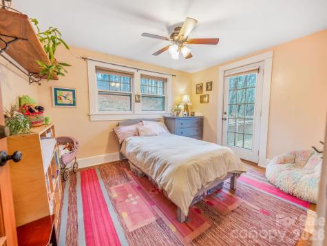 9 Mountain View Road Asheville NC 28806