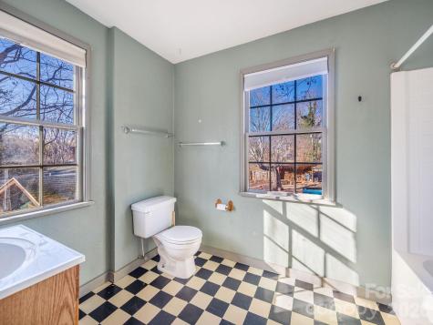 9 Mountain View Road Asheville NC 28806