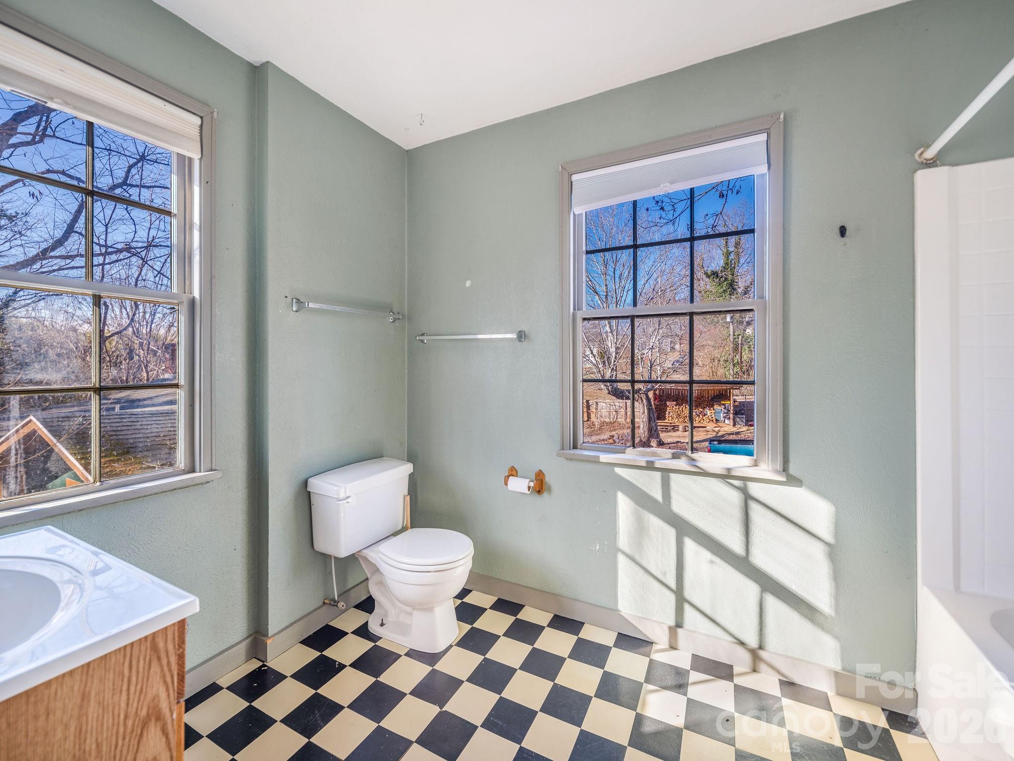 9 Mountain View Road Asheville NC 28806