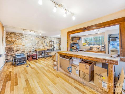 9 Mountain View Road Asheville NC 28806