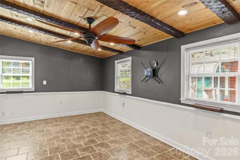 931 Wood Street Statesville NC 28677