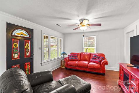 931 Wood Street Statesville NC 28677