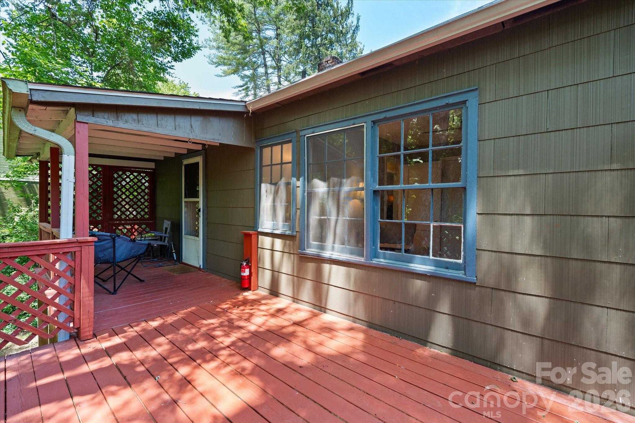 224 Aurora Drive Asheville NC 28805