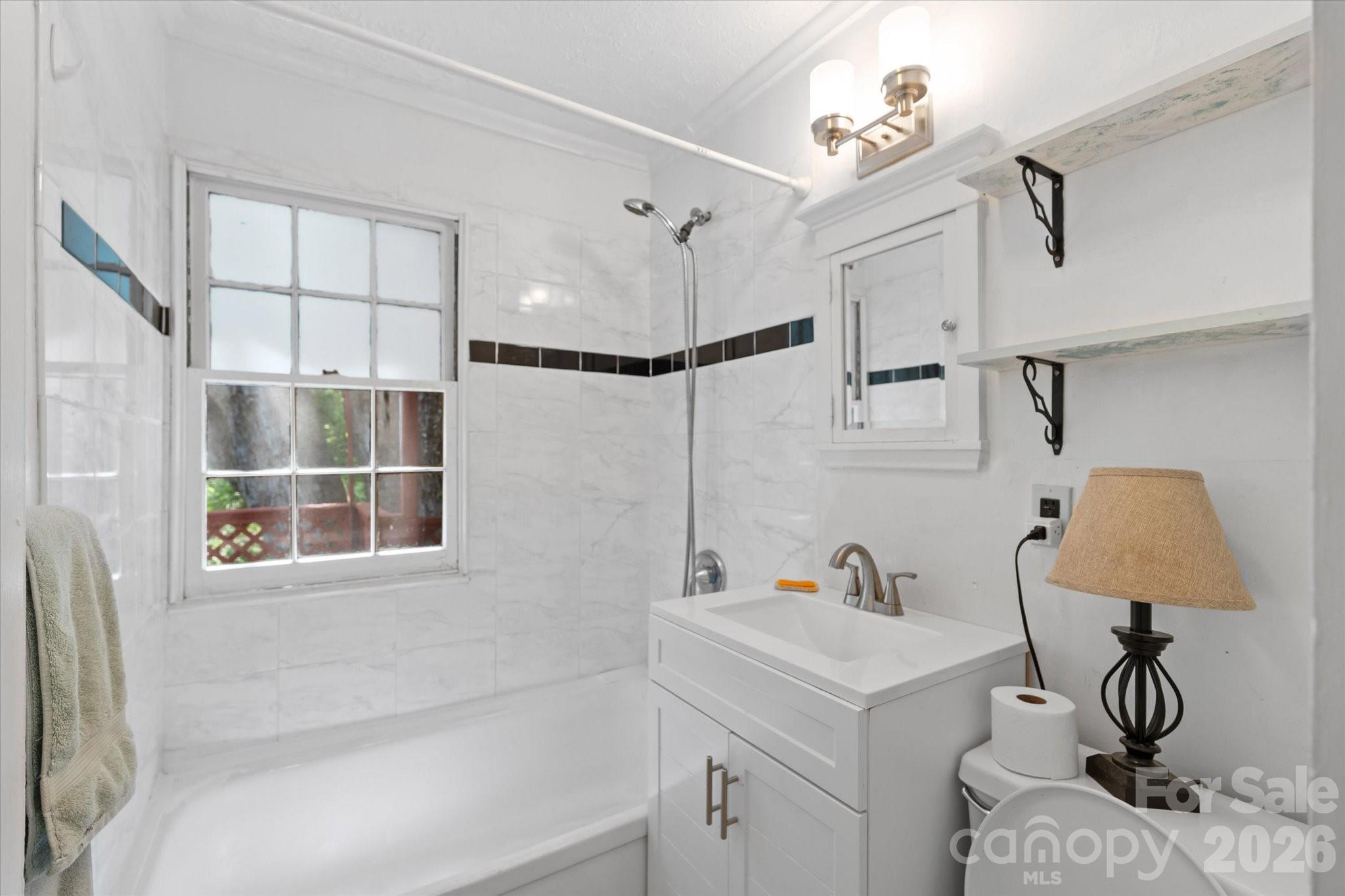 224 Aurora Drive Asheville NC 28805