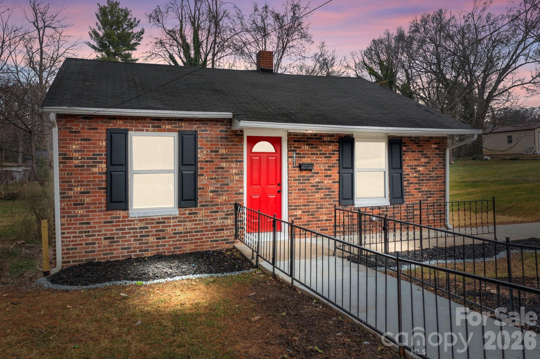 621 E Sharpe Street E Statesville NC 28677