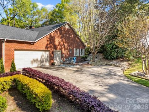 961 Confederate Avenue Salisbury NC 28144