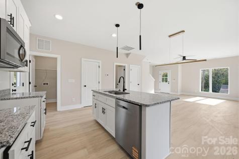 1433 Hilltop Street Albemarle NC 28001
