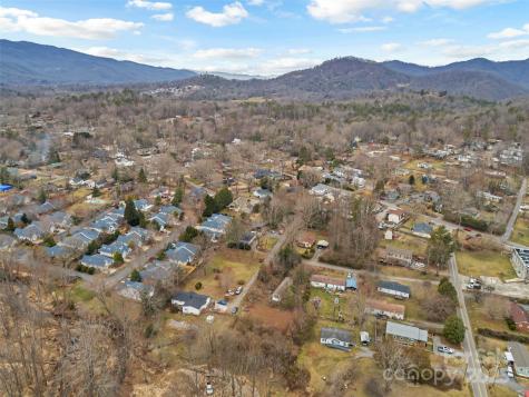 25 John Myra Avenue Black Mountain NC 28711