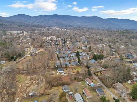 25 John Myra Avenue Black Mountain NC 28711