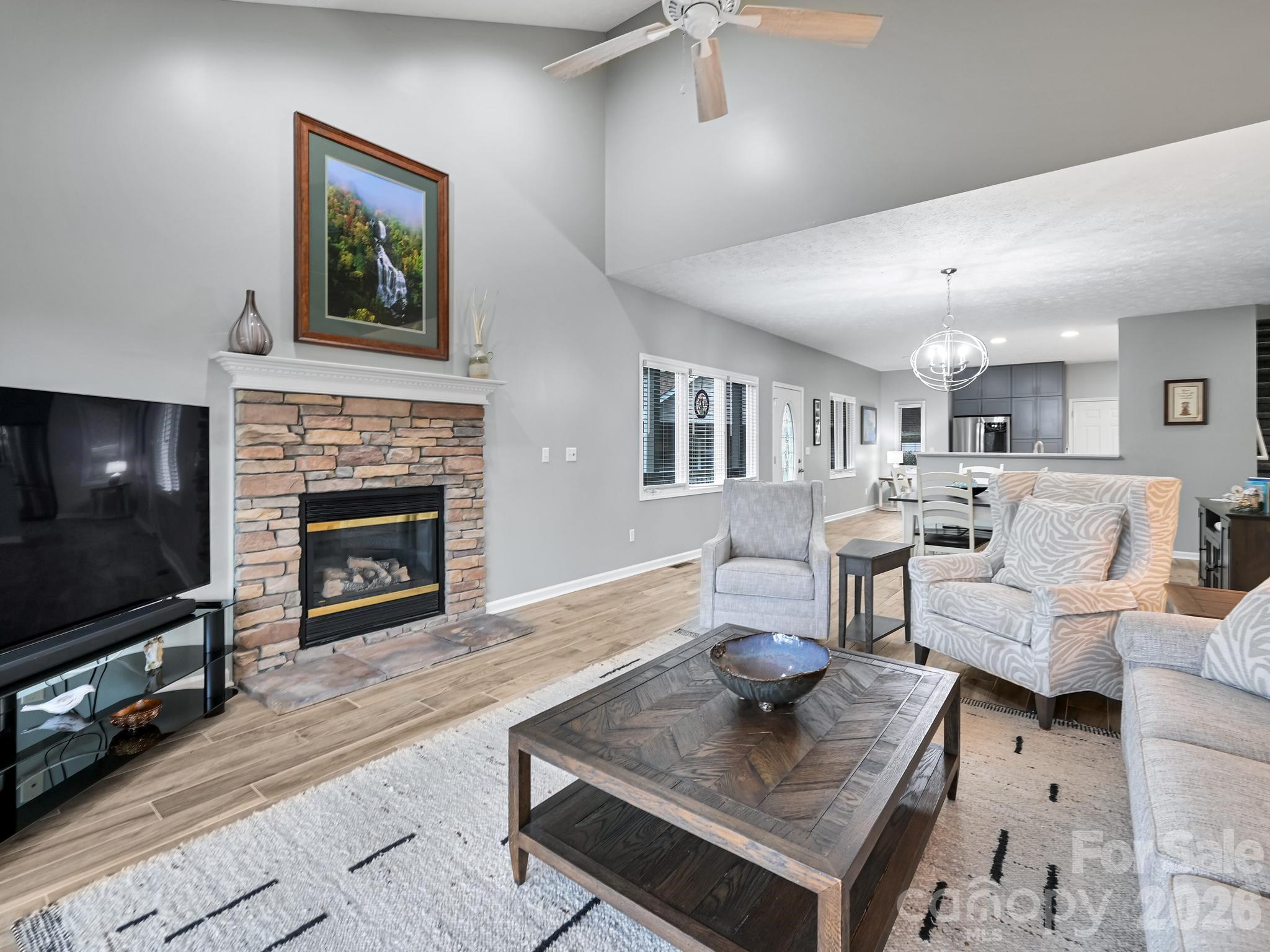 2208 E Cumming Woods Lane Hendersonville NC 28739