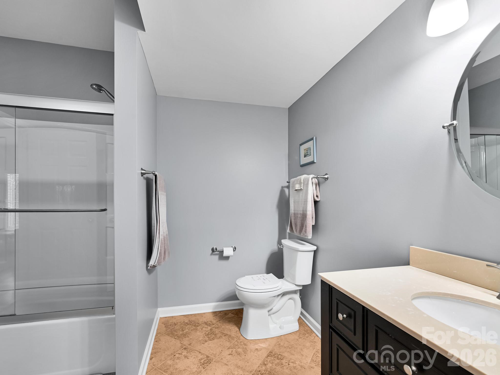 2208 E Cumming Woods Lane Hendersonville NC 28739
