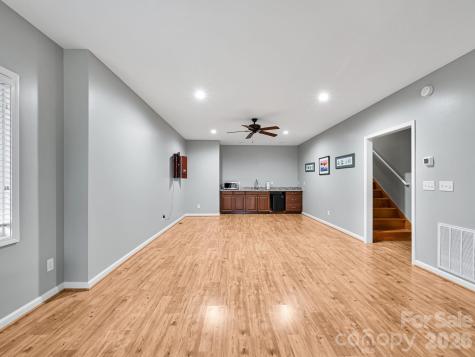 2208 E Cumming Woods Lane Hendersonville NC 28739