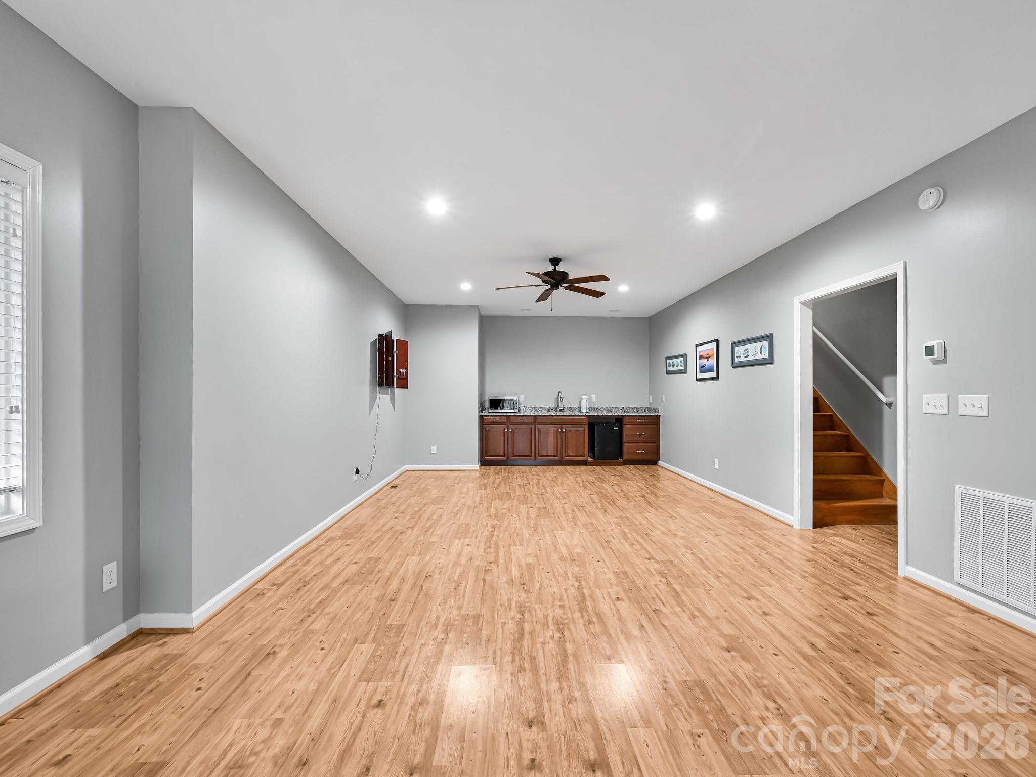 2208 E Cumming Woods Lane Hendersonville NC 28739