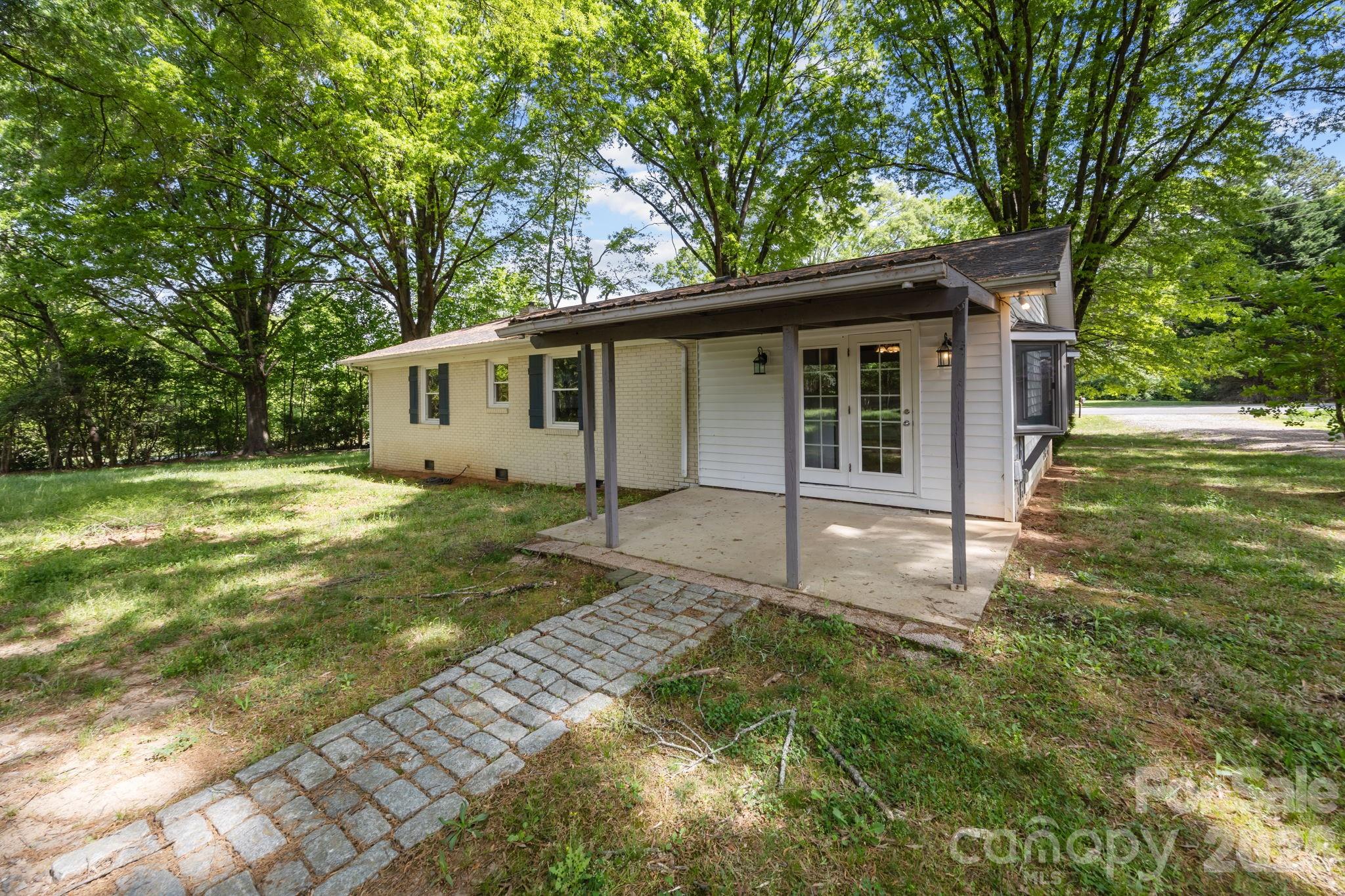 19041 Davidson Concord Road Davidson NC 28036