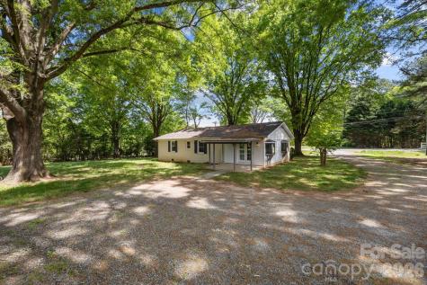 19041 Davidson Concord Road Davidson NC 28036