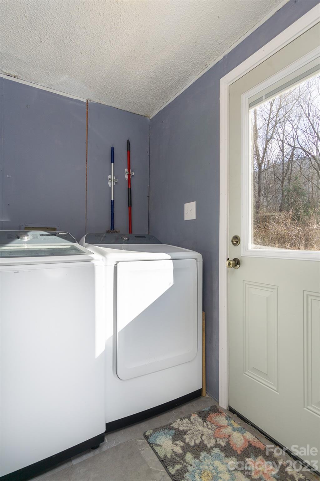 380 Old Linville Road Marion NC 28752