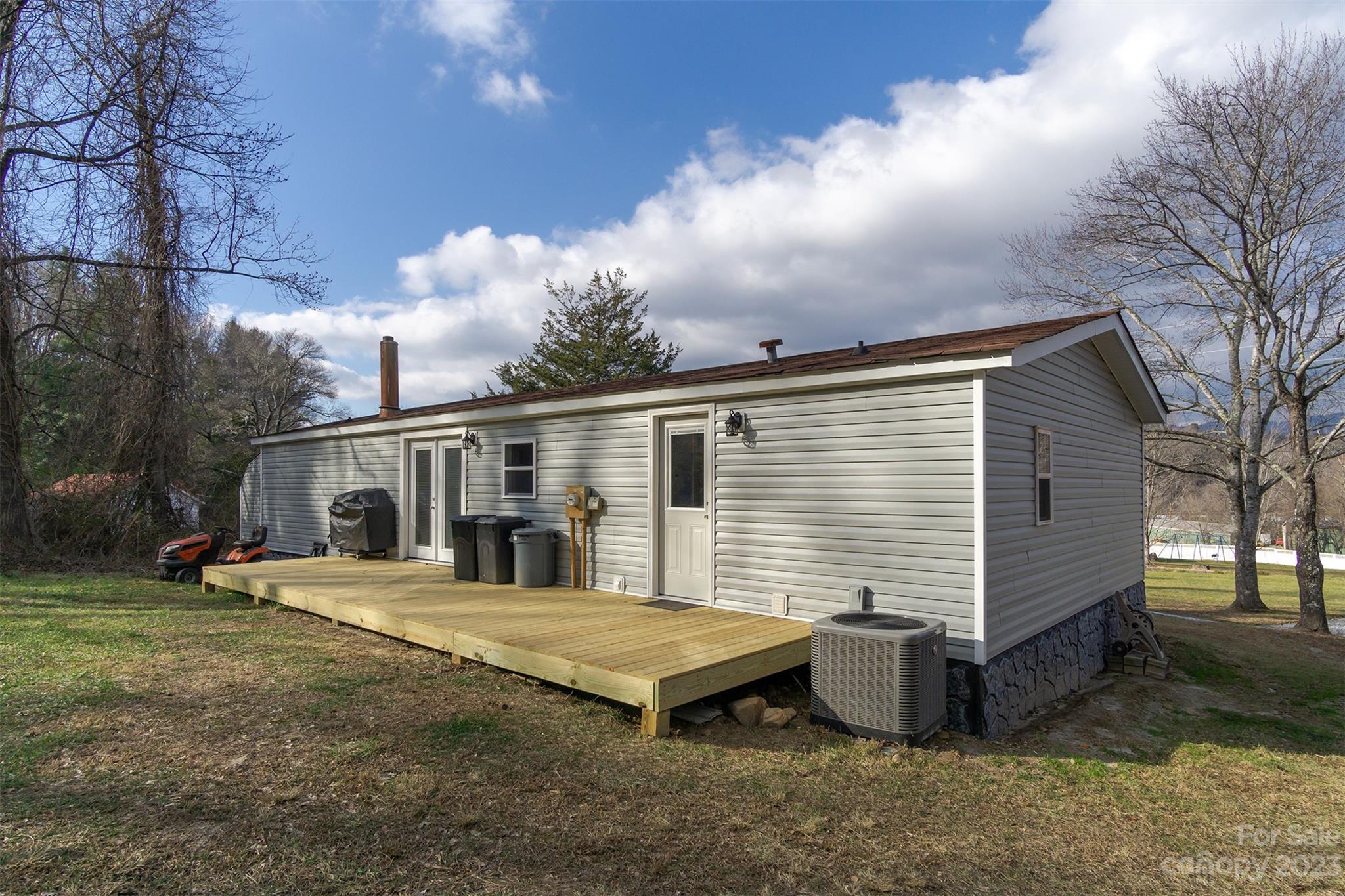 380 Old Linville Road Marion NC 28752