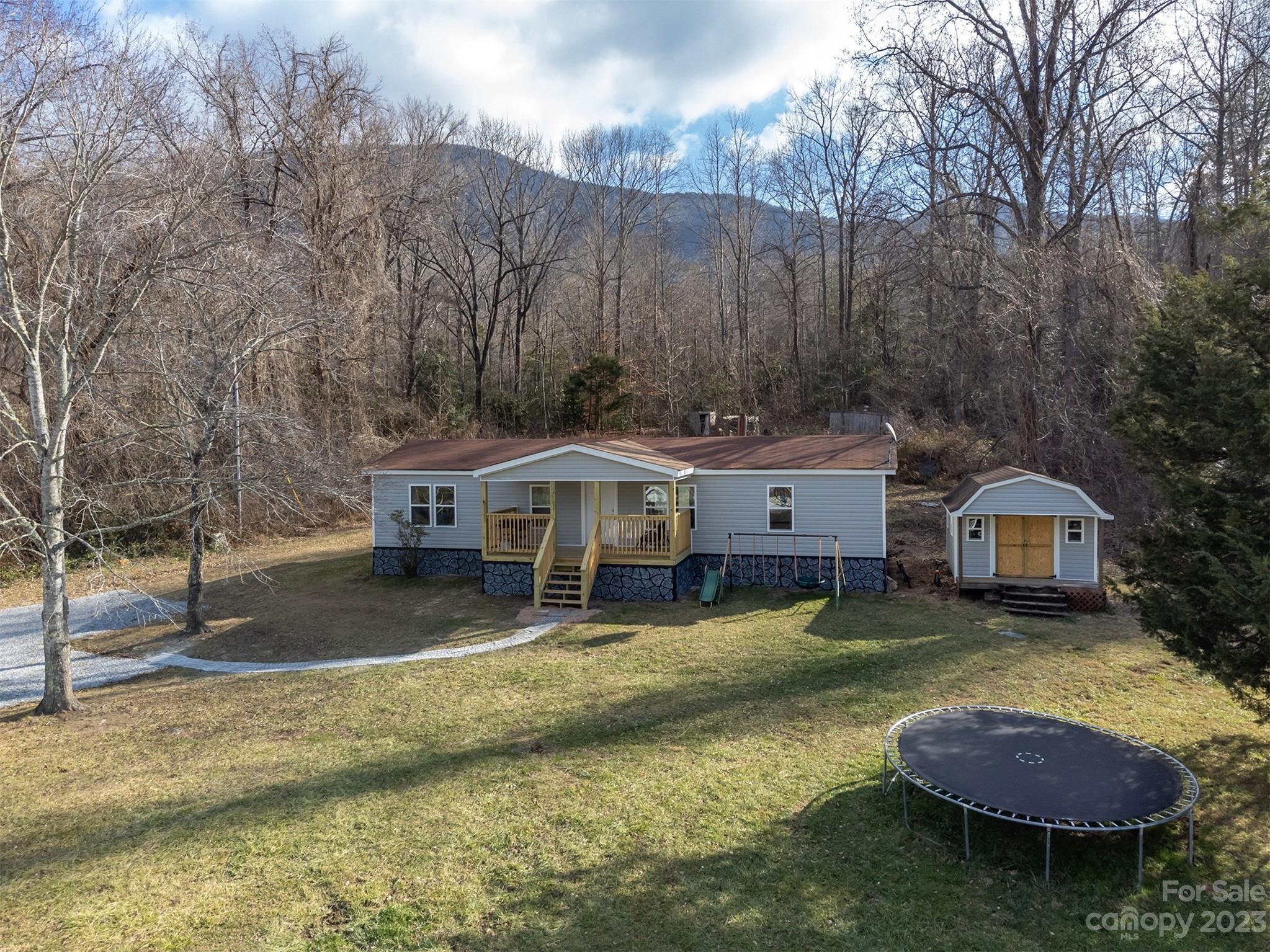380 Old Linville Road Marion NC 28752