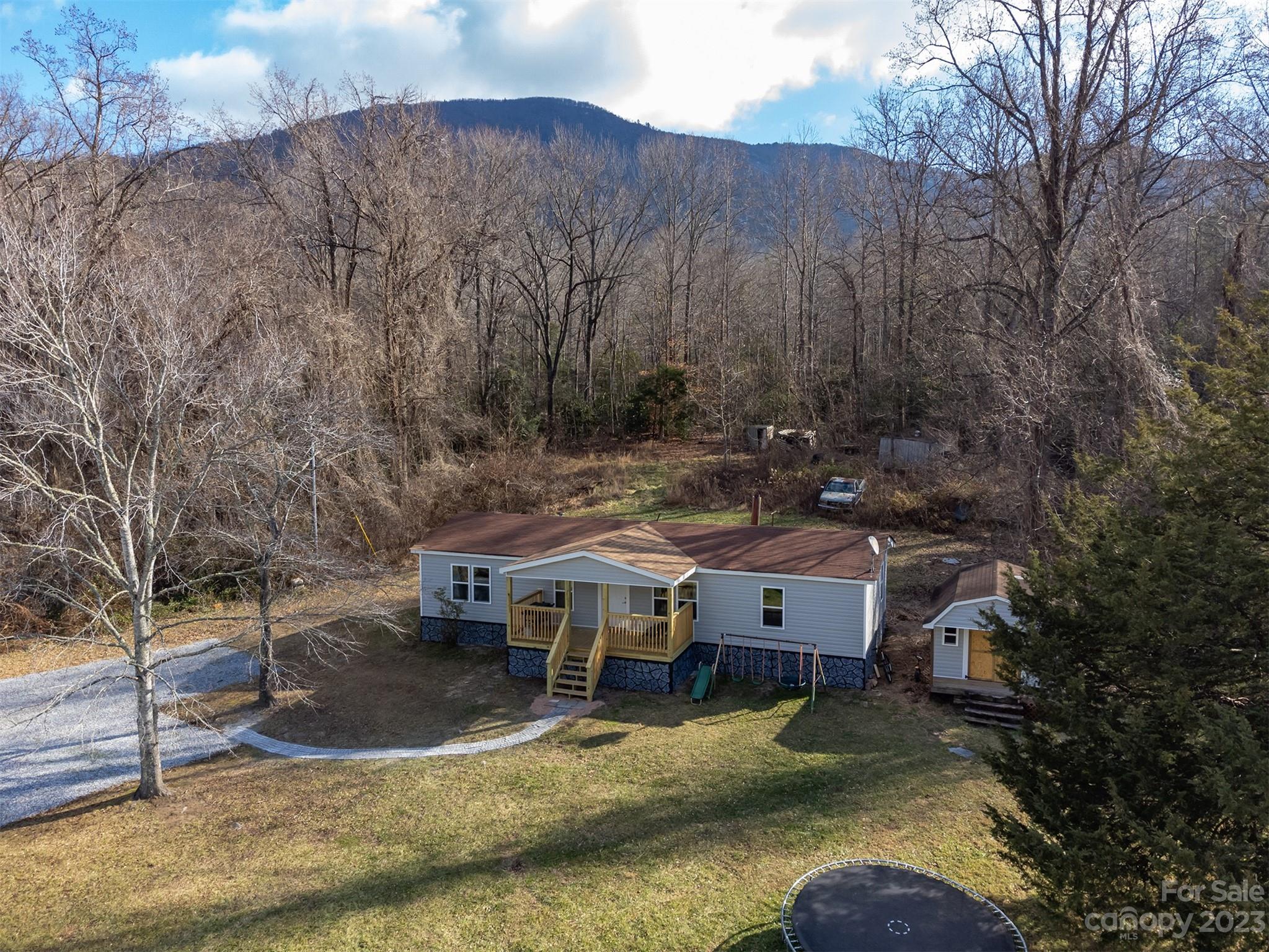 380 Old Linville Road Marion NC 28752