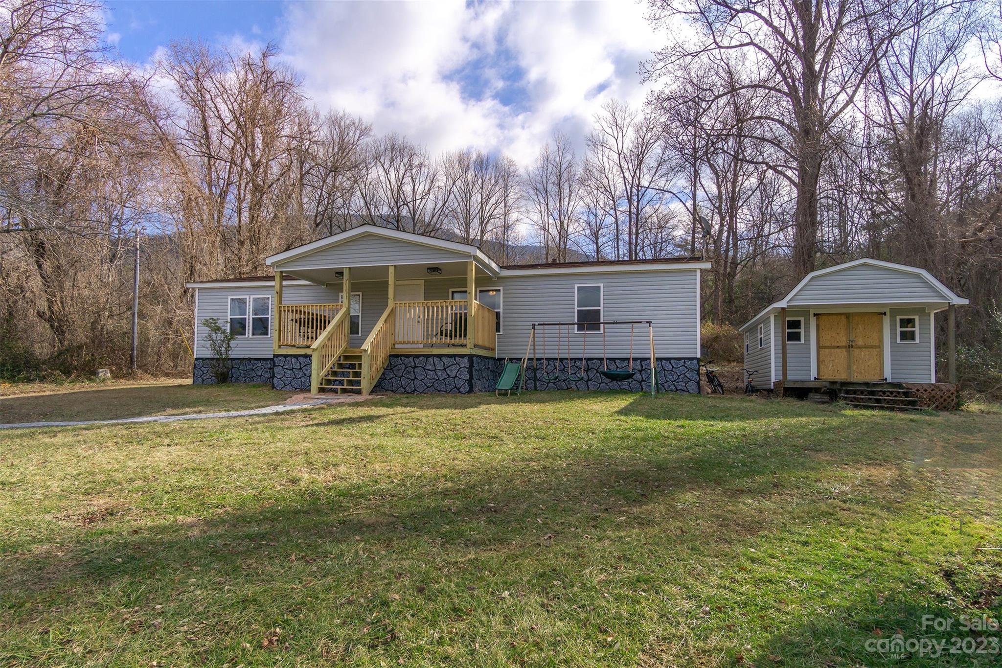 380 Old Linville Road Marion NC 28752