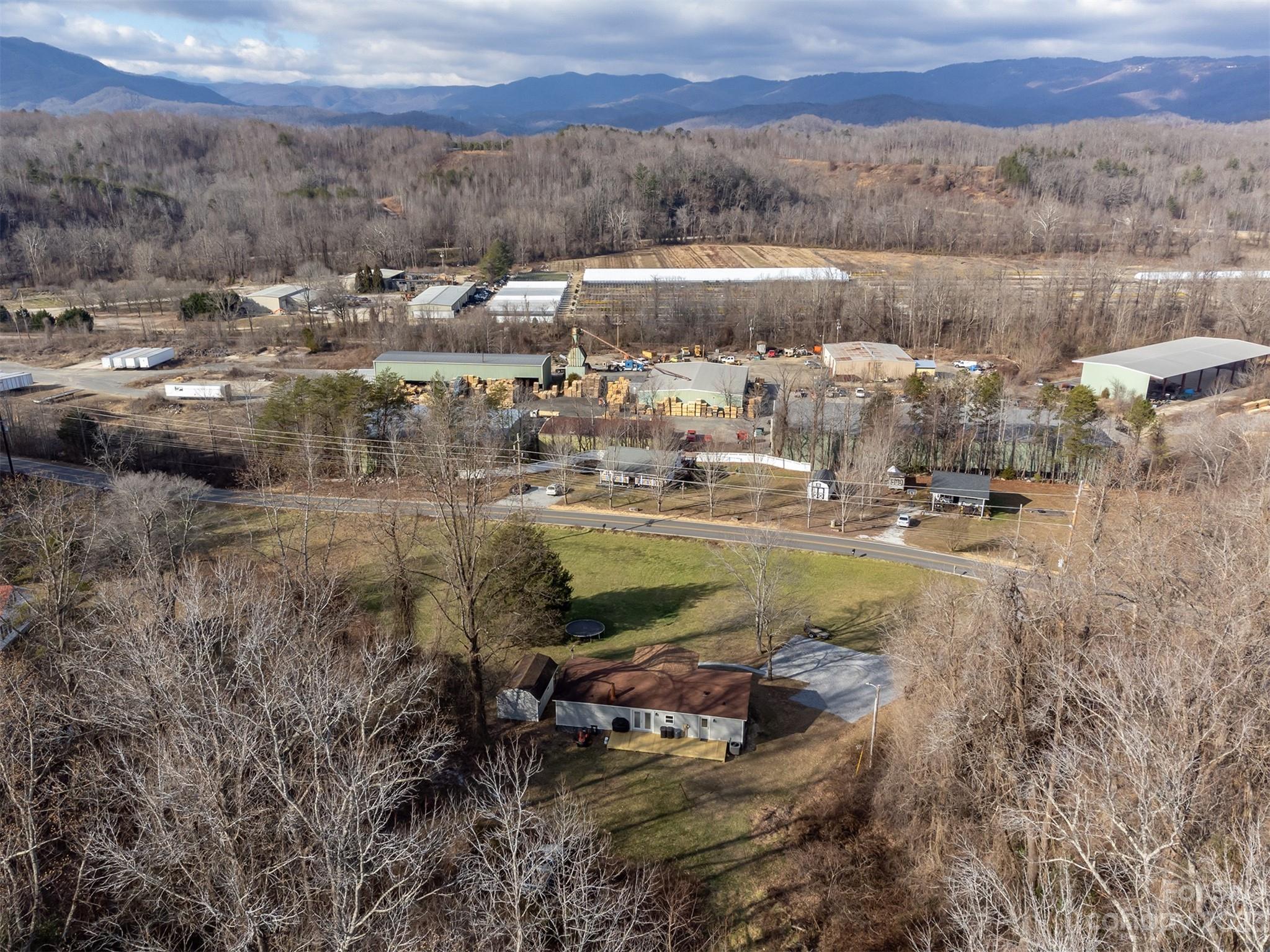 380 Old Linville Road Marion NC 28752