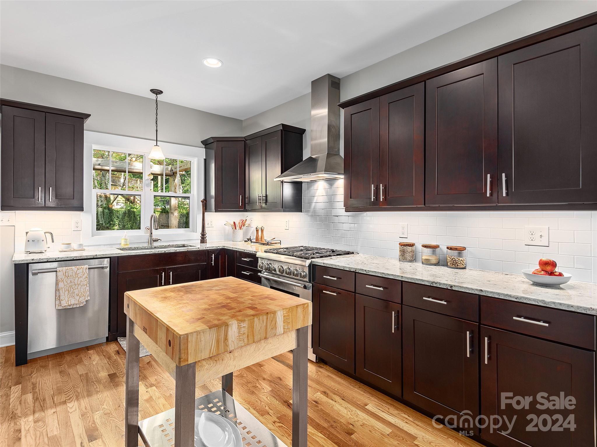 84 Bassett Road Asheville NC 28804