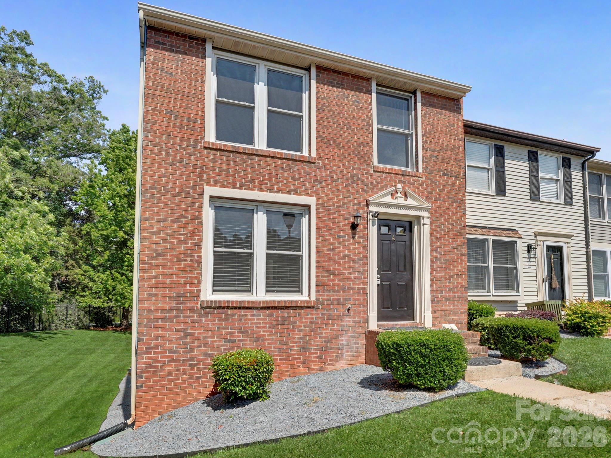 9416 Lexington Circle Charlotte NC 28213