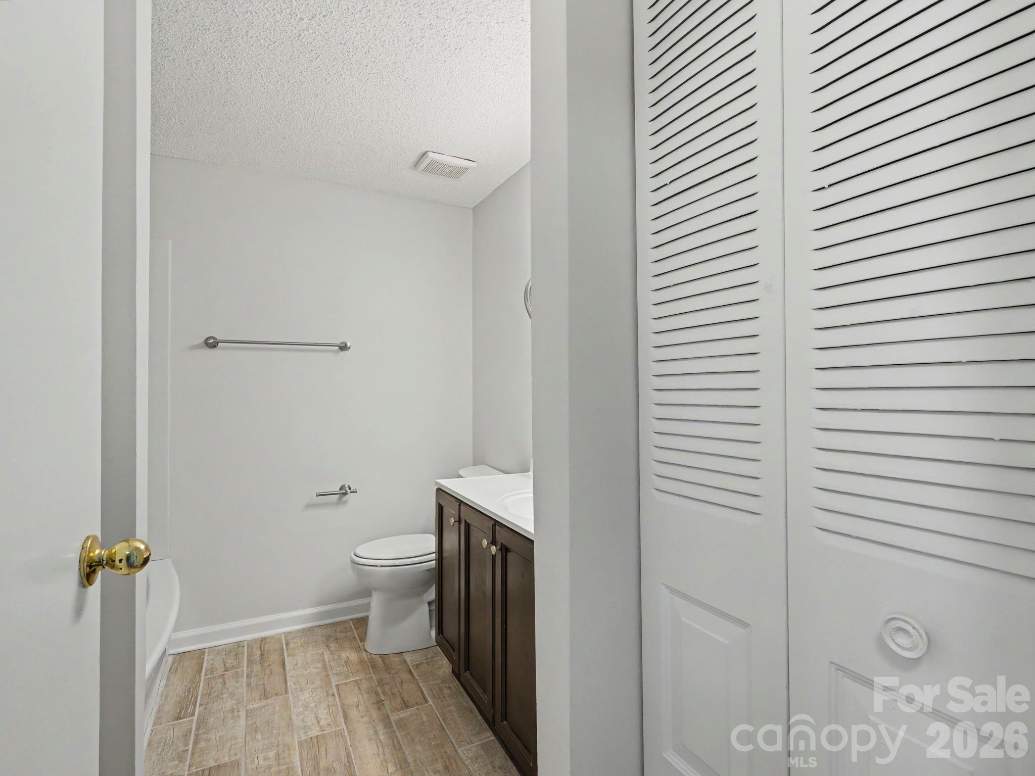 9416 Lexington Circle Charlotte NC 28213
