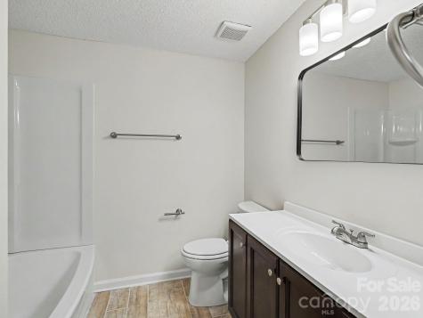 9416 Lexington Circle Charlotte NC 28213