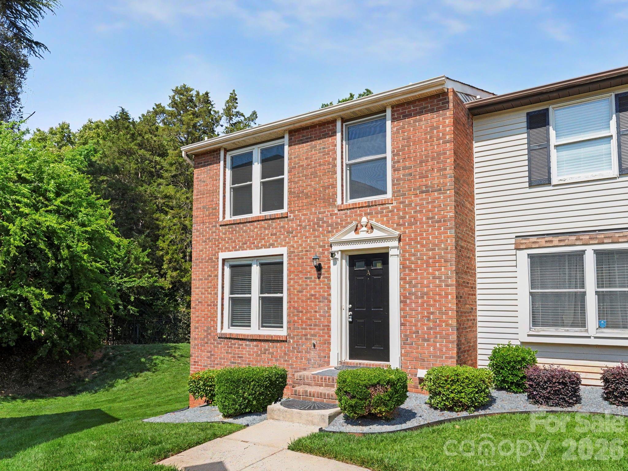 9416 Lexington Circle Charlotte NC 28213