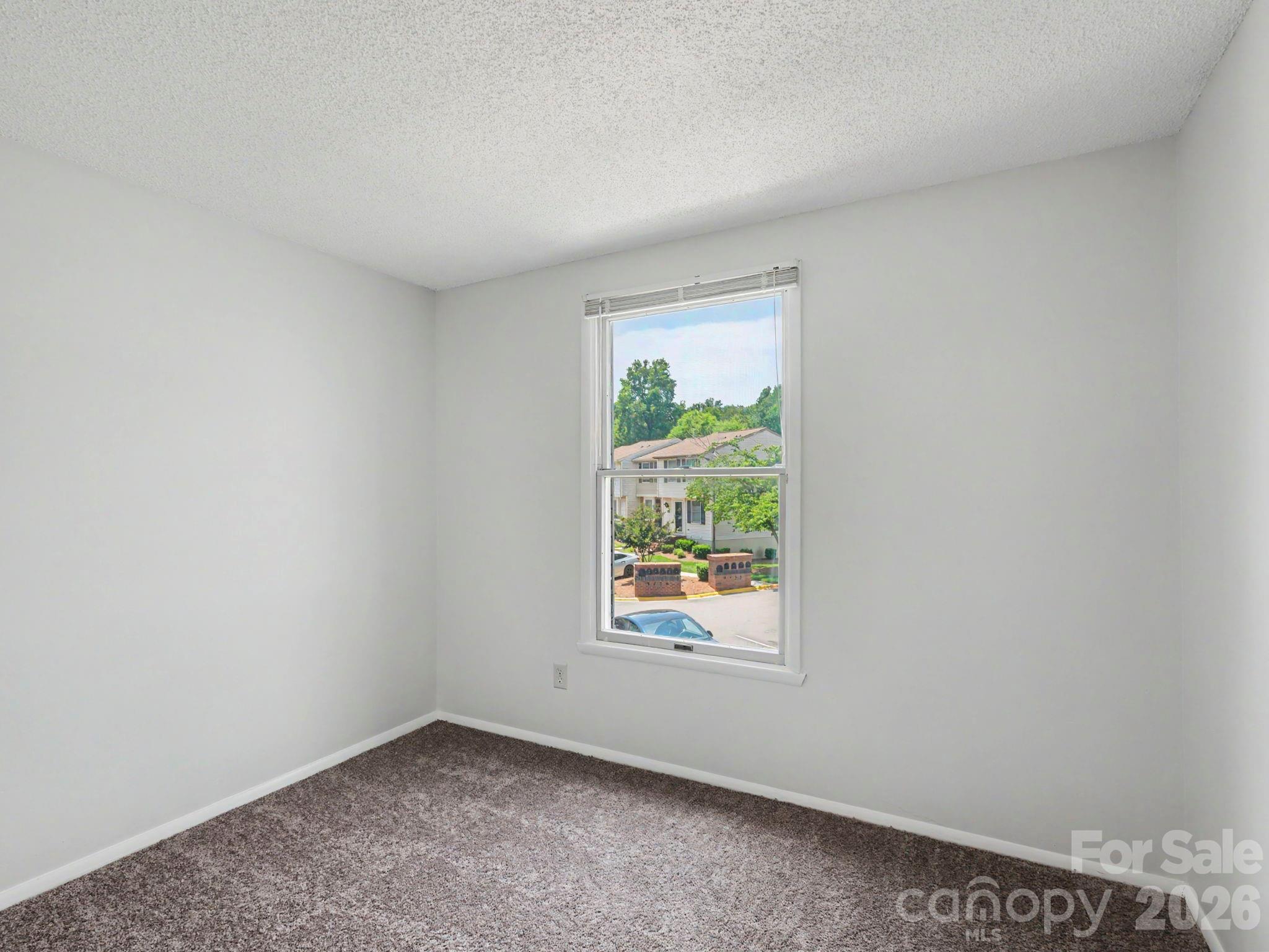 9416 Lexington Circle Charlotte NC 28213