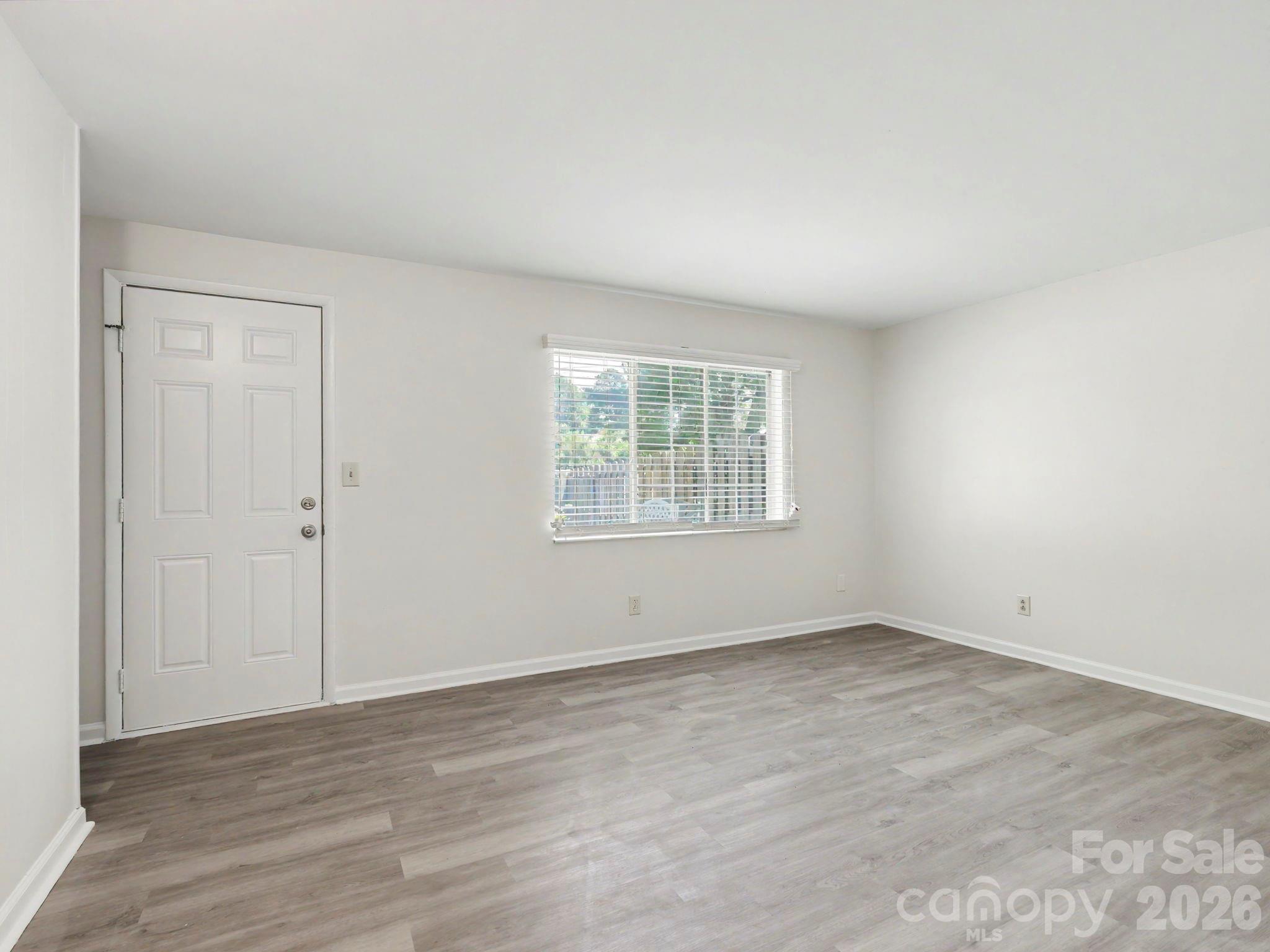 9416 Lexington Circle Charlotte NC 28213