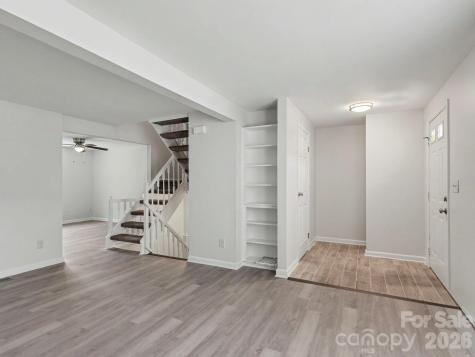 9416 Lexington Circle Charlotte NC 28213