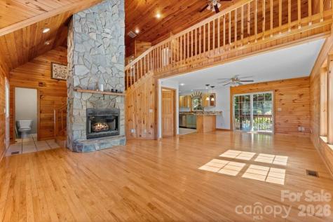 44 Ellistone Court Sylva NC 28779