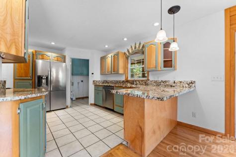 44 Ellistone Court Sylva NC 28779