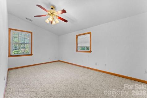 44 Ellistone Court Sylva NC 28779