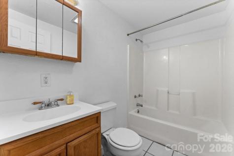 44 Ellistone Court Sylva NC 28779