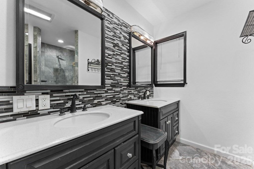 44 Ellistone Court Sylva NC 28779